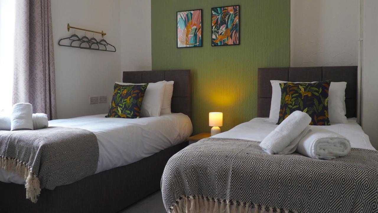 Emerald House - Tv In Every Bedroom! *