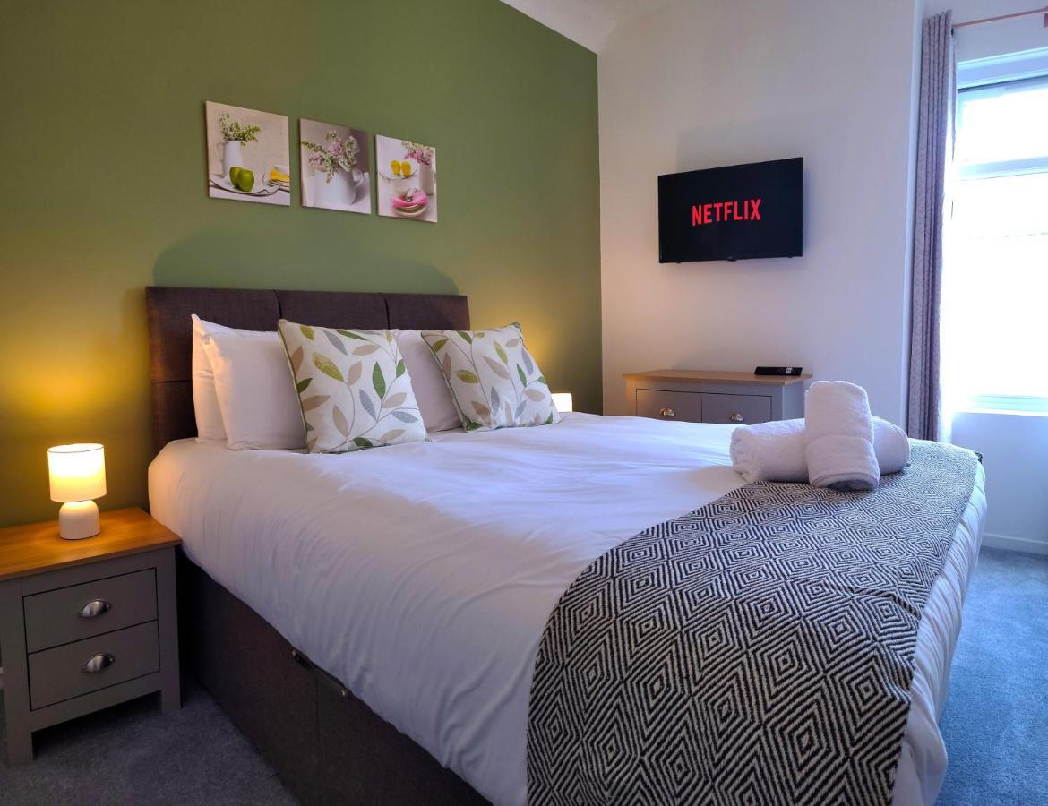 Apartment Emerald House - Tv In Every Bedroom! Neath