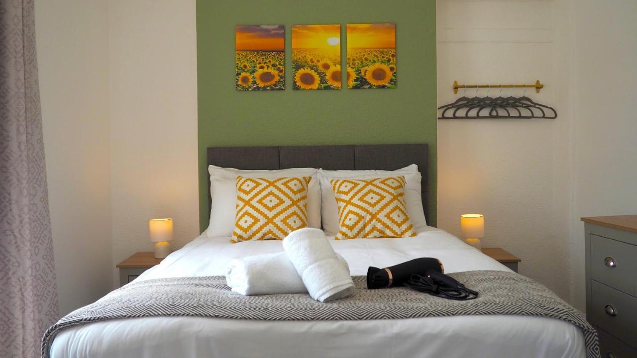 Emerald House - Tv In Every Bedroom! Apartment *